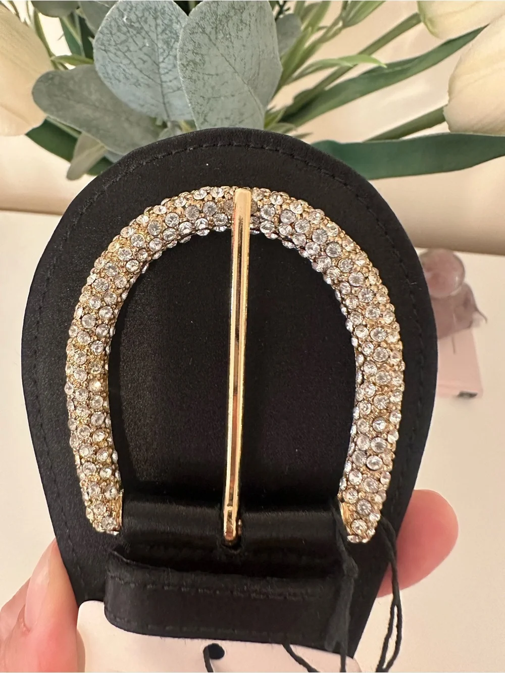 Oscar de la Renta Black Belt with Crystal-Embellished Horseshoe Buckle